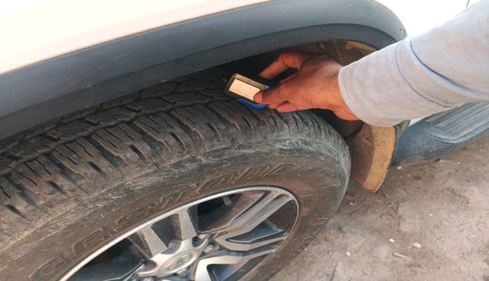 2023 Toyota Fortuner 4X2 AT 2.7 PETROL, Petrol, Automatic, 5,096 km, tyre