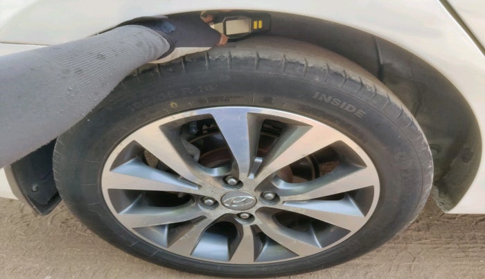 2017 Hyundai Verna 1.6 CRDI SX (O) AT, Diesel, Automatic, 87,191 km, tyre