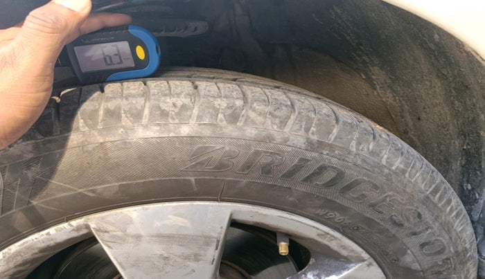 2011 Skoda Fabia ELEGANCE 1.2 MPI, Petrol, Manual, 57,883 km, tyre