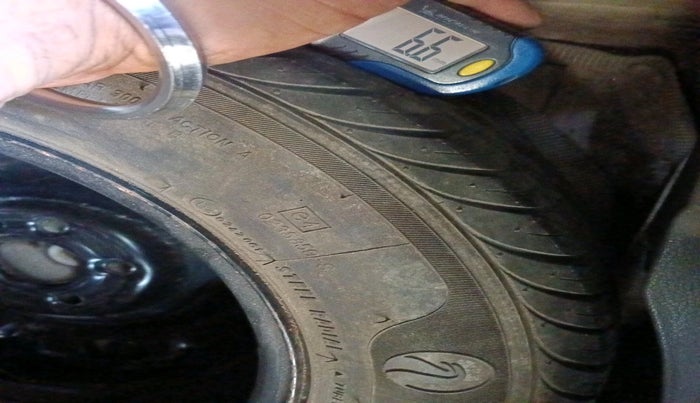 2011 Skoda Fabia ELEGANCE 1.2 MPI, Petrol, Manual, 57,883 km, tyre