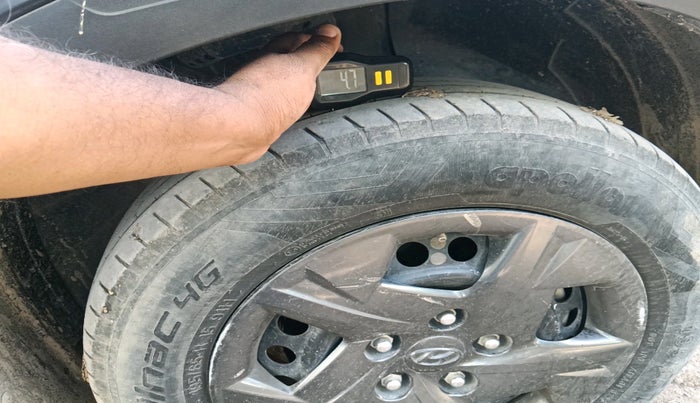 2023 Hyundai VENUE SX 1.2 PETROL, Petrol, Manual, 37,635 km, tyre