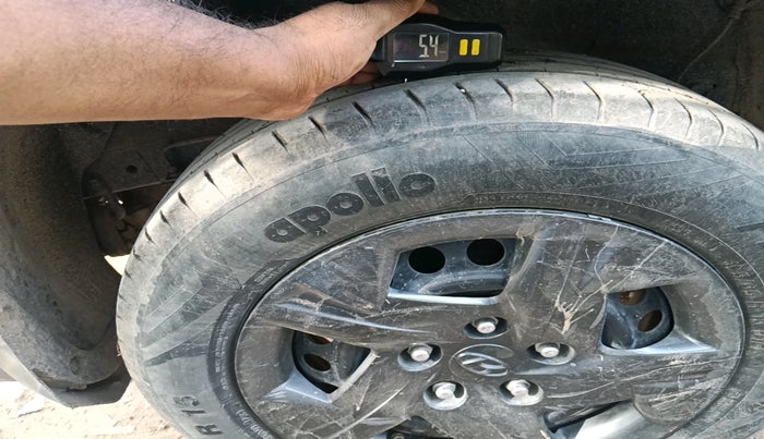 2023 Hyundai VENUE SX 1.2 PETROL, Petrol, Manual, 37,635 km, tyre