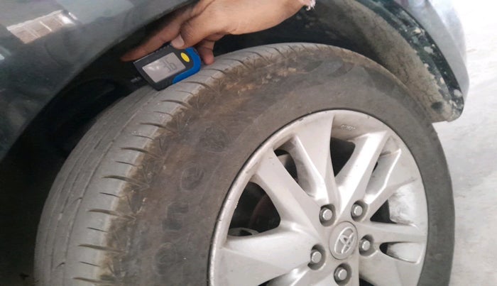 2020 Toyota Innova Crysta 2.4 VX 7 STR, Diesel, Manual, 82,037 km, tyre