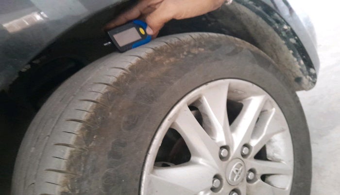 2020 Toyota Innova Crysta 2.4 VX 7 STR, Diesel, Manual, 82,037 km, tyre