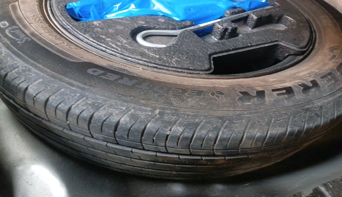 2023 Maruti BREZZA ZXI S-CNG, CNG, Manual, 1,13,935 km, tyre