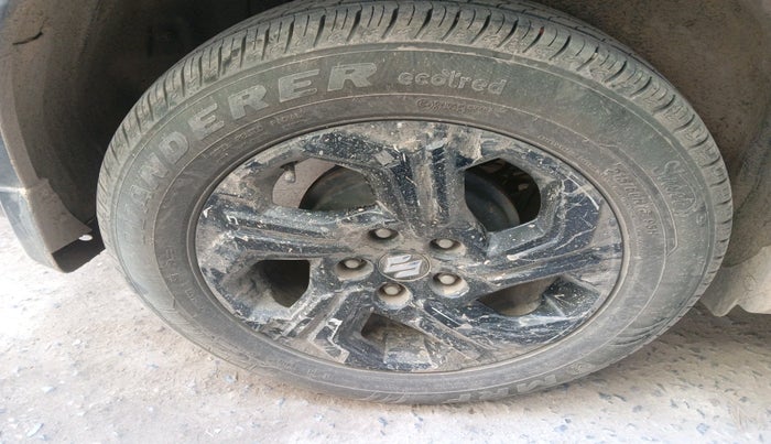 2023 Maruti BREZZA ZXI S-CNG, CNG, Manual, 1,13,935 km, tyre