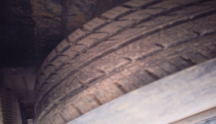 2014 Nissan Terrano XL (P), Petrol, Manual, 71,088 km, tyre