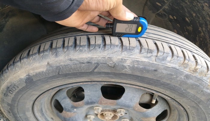 2014 Nissan Terrano XL (P), Petrol, Manual, 71,088 km, tyre