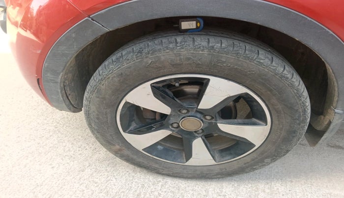 2017 Tata NEXON XZ PLUS DIESEL, Diesel, Manual, 1,24,102 km, tyre