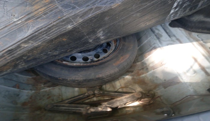 2015 Toyota Etios GD, Diesel, Manual, 1,15,374 km, tyre