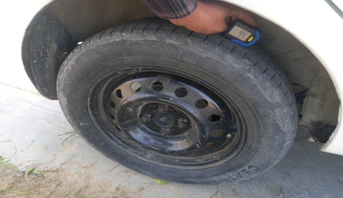 2015 Toyota Etios GD, Diesel, Manual, 1,15,374 km, tyre