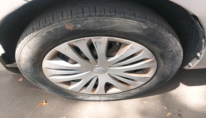 2013 Maruti Ertiga VXI CNG, CNG, Manual, 1,08,427 km, tyre