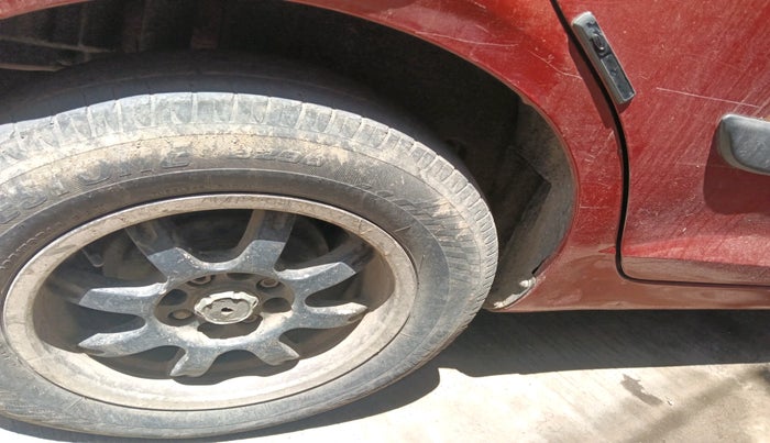 2012 Maruti Swift VDI, Diesel, Manual, 1,24,319 km, tyre