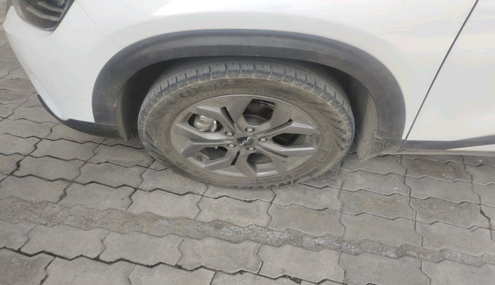 2023 KIA SELTOS HTX PETROL 1.5, Petrol, Manual, 49,341 km, tyre