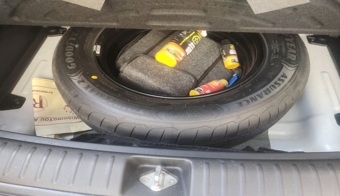 2023 KIA SELTOS HTX PETROL 1.5, Petrol, Manual, 49,341 km, tyre