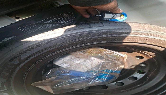 2012 Hyundai Verna FLUIDIC 1.6 VTVT EX, Petrol, Manual, 66,920 km, tyre