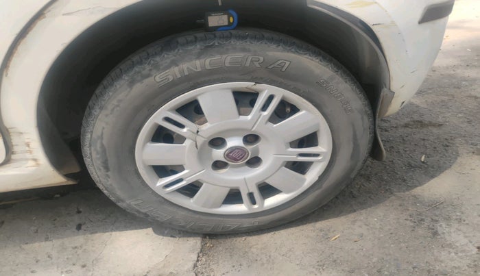 2011 Fiat Grand Punto ACTIVE 1.3, Diesel, Manual, 80,108 km, tyre