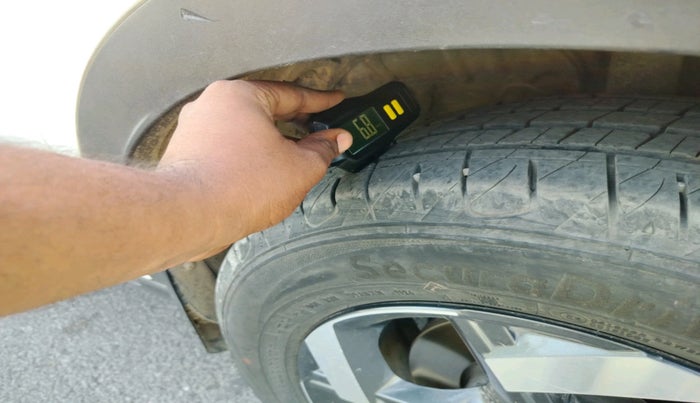 2021 Hyundai VENUE SX 1.0 TURBO, Petrol, Manual, 75,608 km, tyre