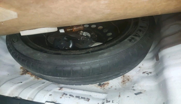 2013 Honda City 1.5L I-VTEC V AT, Petrol, Automatic, 1,09,410 km, tyre