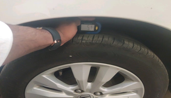 2013 Honda City 1.5L I-VTEC V AT, Petrol, Automatic, 1,09,410 km, tyre