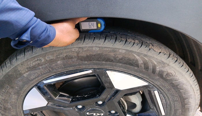 2025 KIA SYROS  HTX 1.0 Turbo 6MT, Petrol, Manual, 16,461 km, tyre