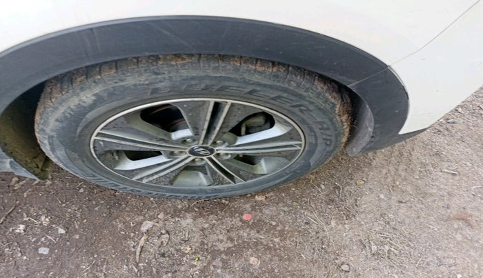 2017 Hyundai Creta SX PLUS AT 1.6 DIESEL, Diesel, Automatic, 42,806 km, tyre