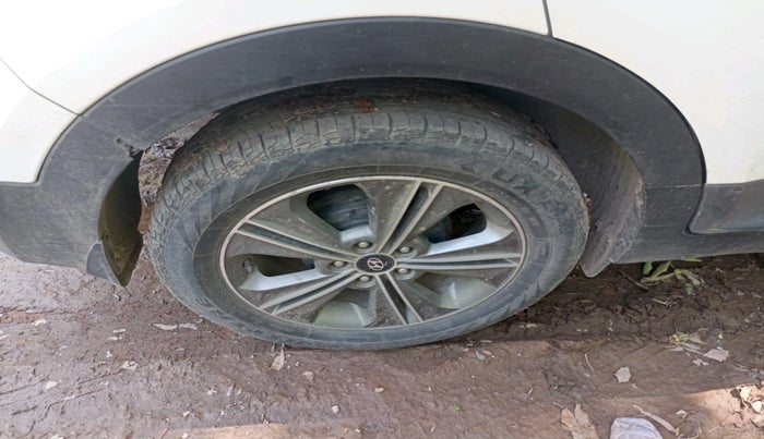 2017 Hyundai Creta SX PLUS AT 1.6 DIESEL, Diesel, Automatic, 42,806 km, tyre