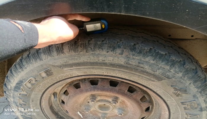 2013 Mahindra Xylo H4 BS IV, Diesel, Manual, 2,03,192 km, tyre