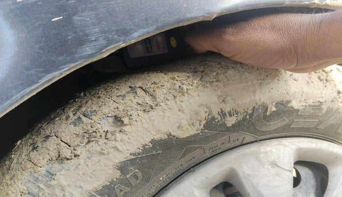 2012 Hyundai i10 MAGNA 1.2, CNG, Manual, 1,20,031 km, tyre