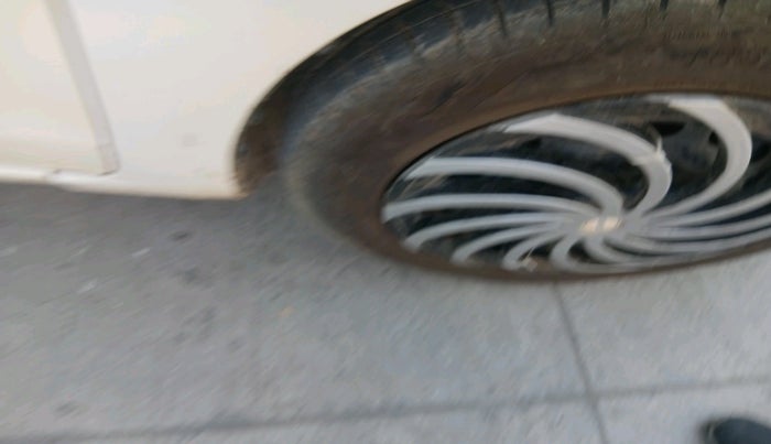 2014 Maruti Ertiga VDI, Diesel, Manual, 94,602 km, tyre