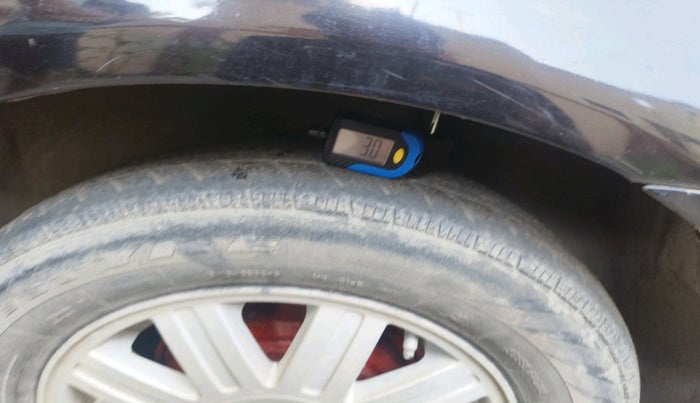 2007 Ford Fiesta ZXI 1.4 DIESEL ABS, Diesel, Manual, 1,62,529 km, tyre