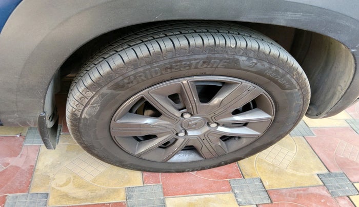 2020 Renault Kwid CLIMBER 1.0 AMT (O), Petrol, Automatic, 55,050 km, tyre