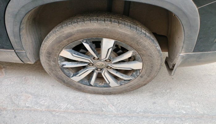 2020 MG HECTOR SHARP 2.0 DIESEL, Diesel, Manual, 46,212 km, tyre