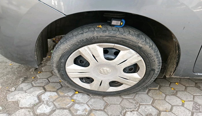 2012 Maruti Wagon R 1.0 VXI, Petrol, Manual, 88,578 km, tyre