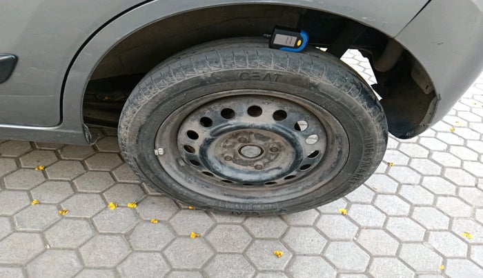 2012 Maruti Wagon R 1.0 VXI, Petrol, Manual, 88,578 km, tyre