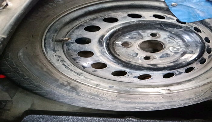 2012 Maruti Wagon R 1.0 VXI, Petrol, Manual, 88,578 km, tyre