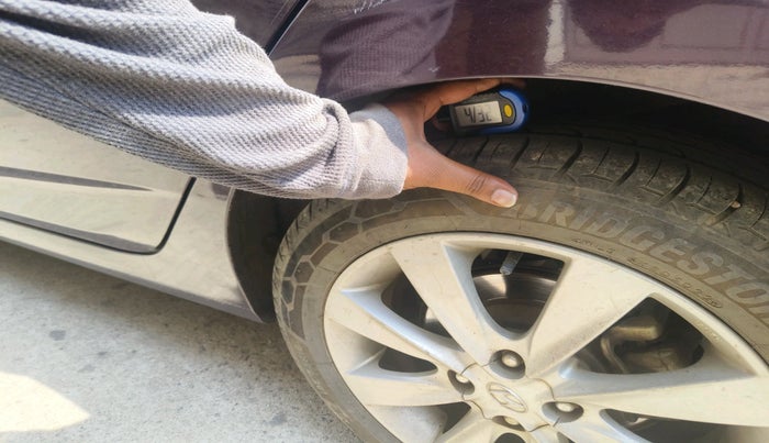 2012 Hyundai Verna FLUIDIC 1.6 VTVT SX, Petrol, Manual, 57,940 km, tyre