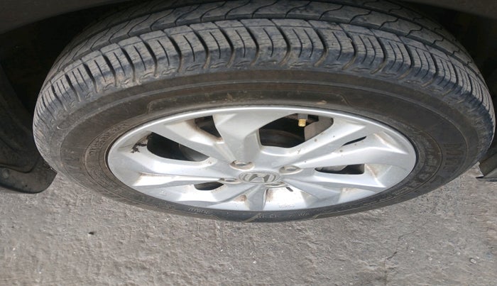 2019 Honda Amaze 1.2L I-VTEC V, Petrol, Manual, 3,631 km, tyre