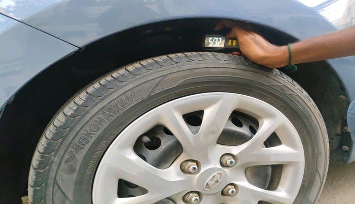 2017 Hyundai Grand i10 SPORTZ (O) 1.2 KAPPA VTVT, Petrol, Manual, 76,366 km, tyre