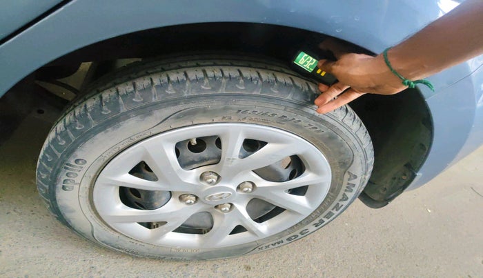 2017 Hyundai Grand i10 SPORTZ (O) 1.2 KAPPA VTVT, Petrol, Manual, 76,366 km, tyre