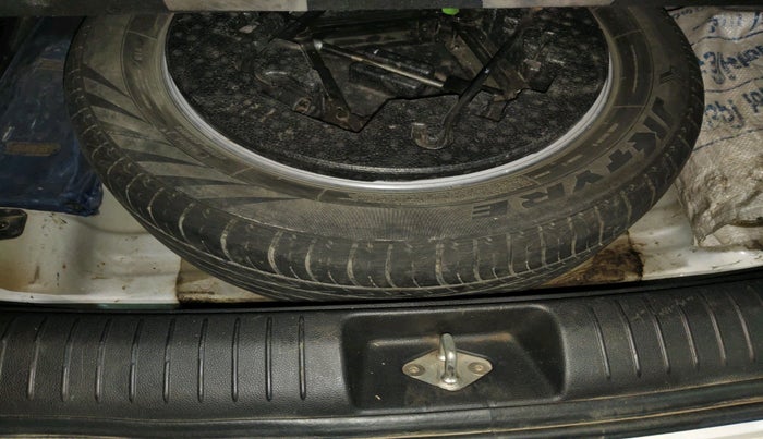 2016 Hyundai Creta SX 1.6 DIESEL, Diesel, Manual, 1,49,550 km, tyre