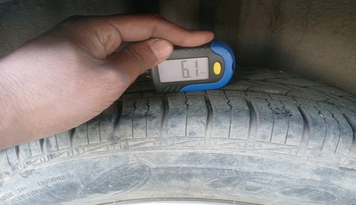 2015 Volkswagen Polo TRENDLINE 1.2L PETROL, Petrol, Manual, 71,136 km, tyre