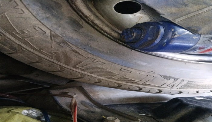 2016 Maruti Wagon R 1.0 LXI CNG, CNG, Manual, 1,39,342 km, tyre