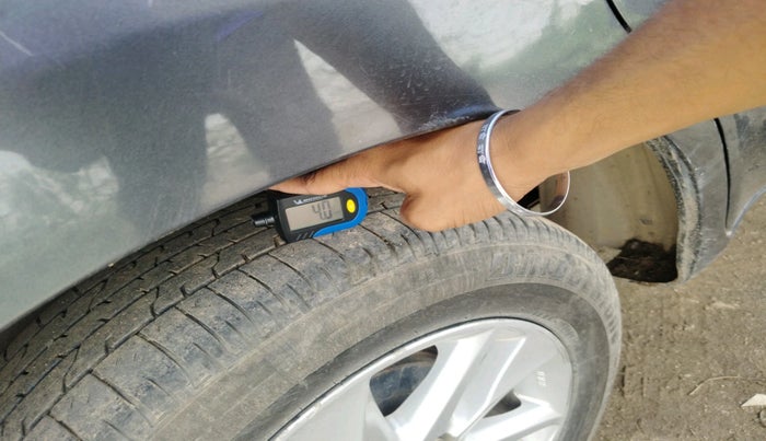 2018 Toyota Innova Crysta 2.8 GX AT 7 STR, Diesel, Automatic, 1,53,014 km, tyre