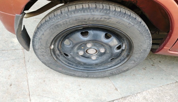 2011 Maruti Alto K10 VXI, Petrol, Manual, 45,610 km, tyre