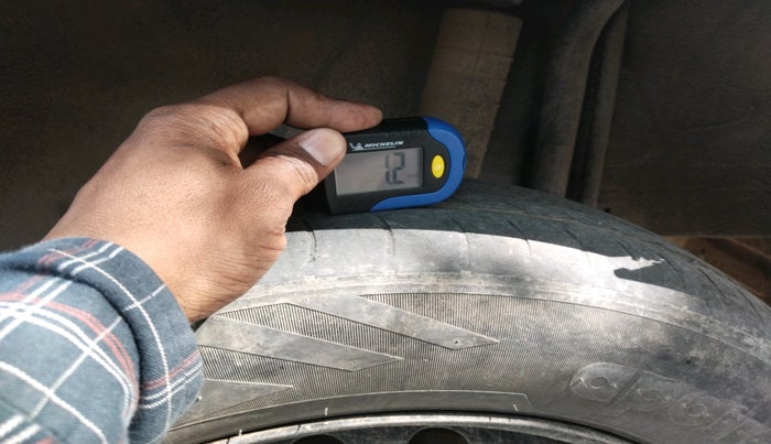 2017 Nissan Micra XL DIESEL, Diesel, Manual, 1,96,156 km, tyre