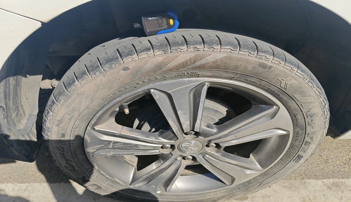 2018 Hyundai Verna 1.6 SX (O) CRDI MT, Diesel, Manual, 1,59,602 km, tyre