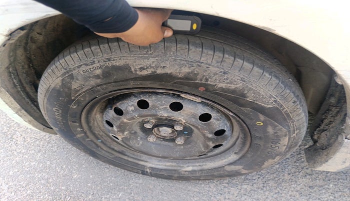 2015 Maruti Swift VDI, Diesel, Manual, 1,92,042 km, tyre