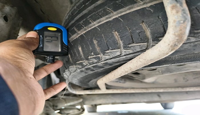 2013 Maruti Ertiga VDI, Diesel, Manual, 1,34,351 km, tyre