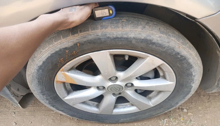 2012 Nissan Sunny XV PETROL, CNG, Manual, 71,780 km, tyre